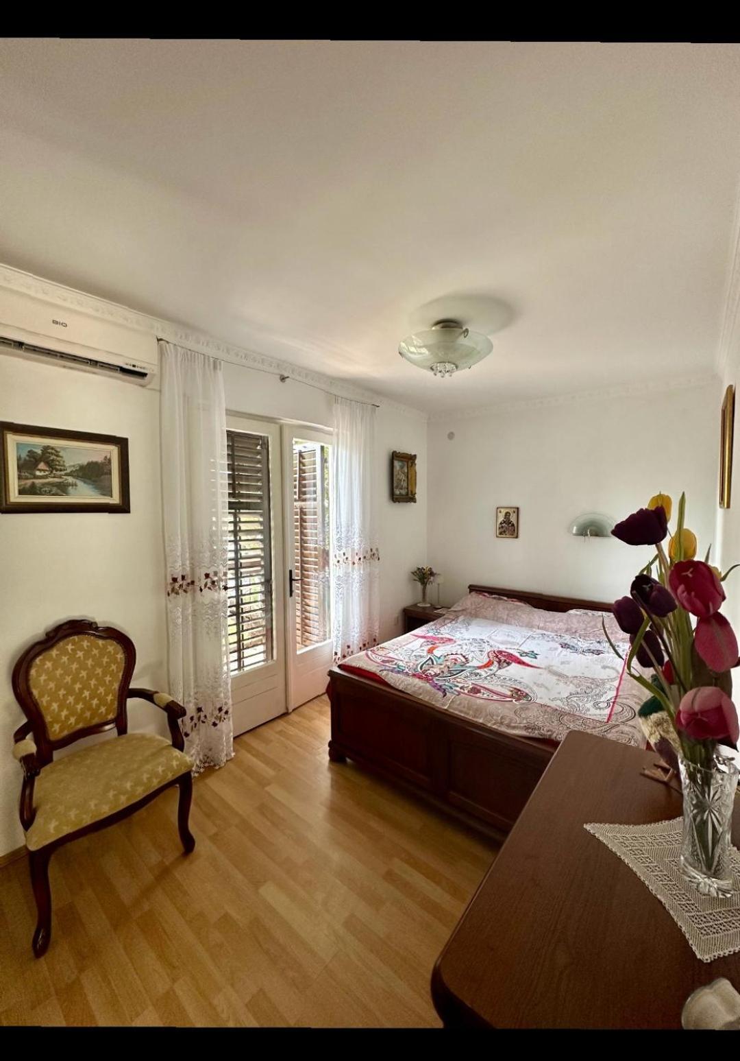 Apartment Botanicheskiy Sad Sutomore Eksteriør bilde